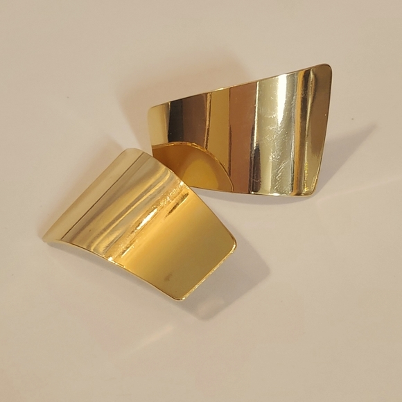 Goldtone Geometric Shaped Pierced Earrings - Picture 5 of 5